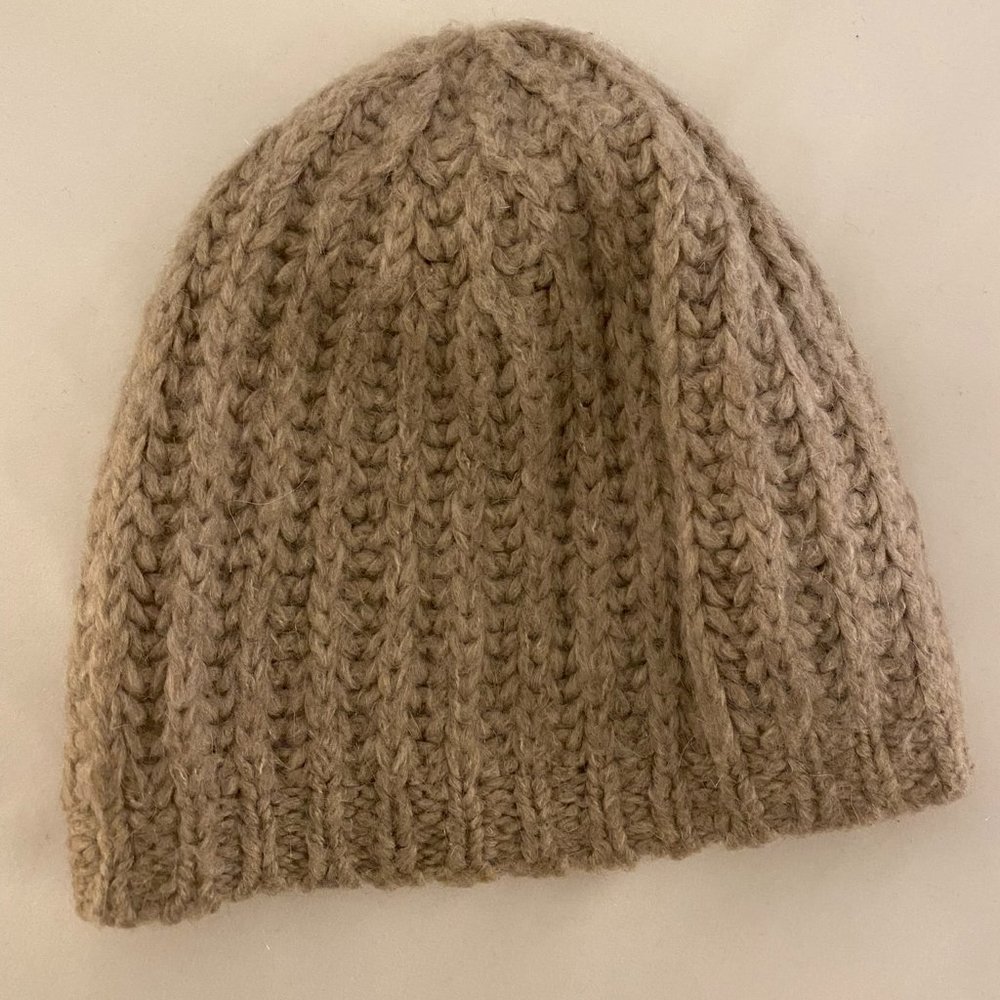CLUB MONACO - Italian Yarn Beanie - Beige